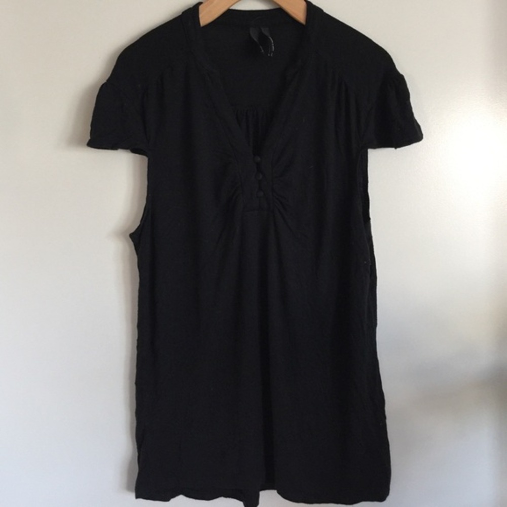 Old navy black top
